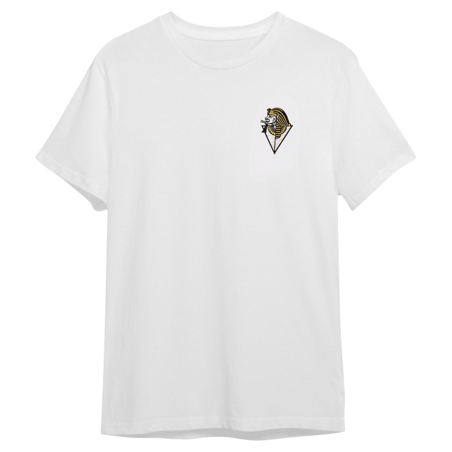 Faraó Leão Motif Tee in white cotton with embroidered lion pharaoh motif inspired by the Kush Kingdom.