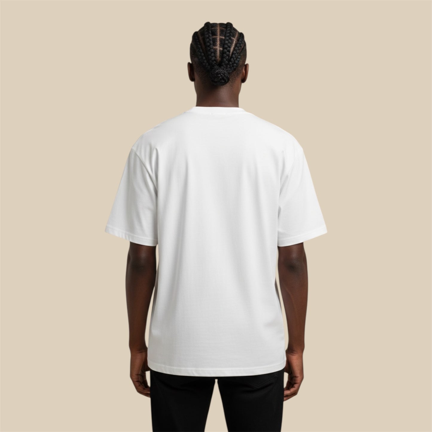Premium cotton fabric texture of Leão Branco motif white tee