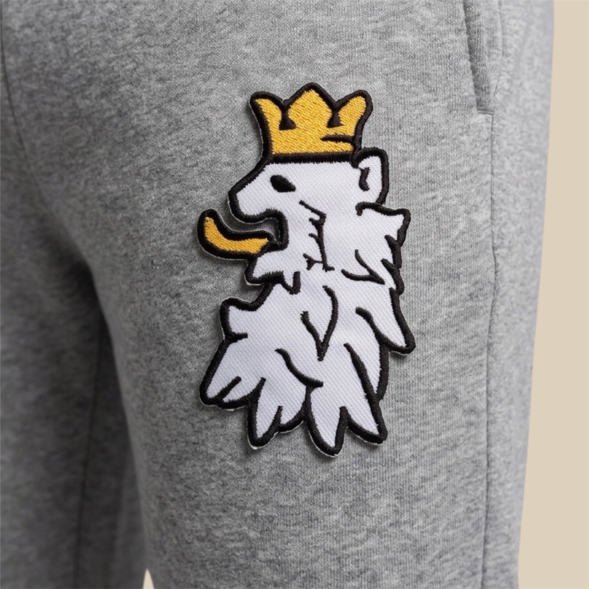 R10 graphite heather joggers Leao Branco embroidery detail