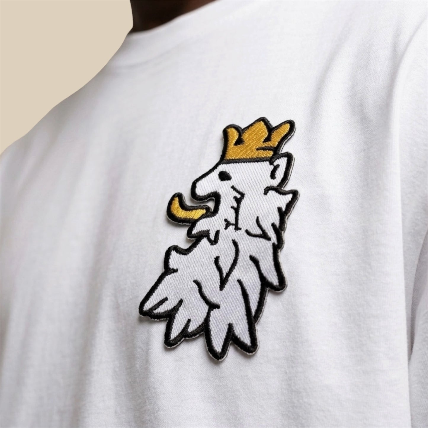 R10 white tee Leão Branco embroidery detail